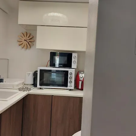 Family Zrnka S Besplatnim Parkingom Rovinj