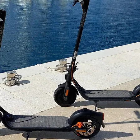 Family Zrnka S Besplatnim Parkingom